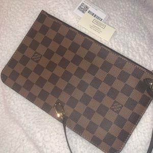 BRAND NEW! DE Louis Vuitton pouch